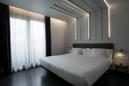 Lux Santiago - 57