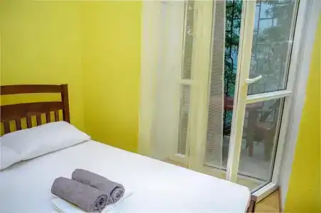 Golden Globus Hostel - 43