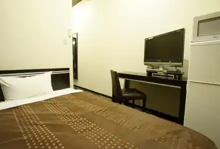 Livemax Esaka - 20