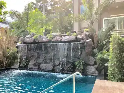 The Lux Ladprao 10 - 10