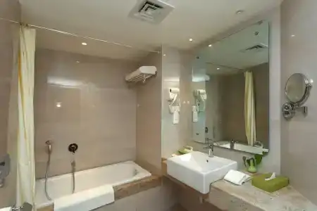 Crowne Imperial - 105