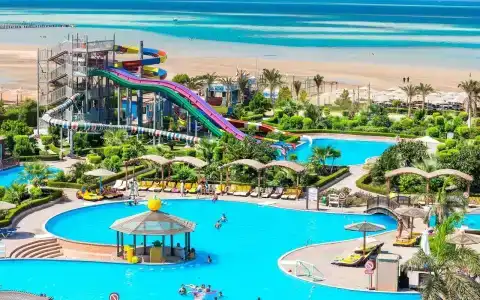 Hawaii Caesar Dreams Resort and Aqua Park - Families and Couples - 2