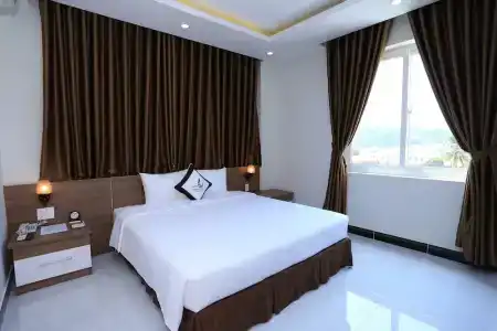 Phung Hung Boutique - 61