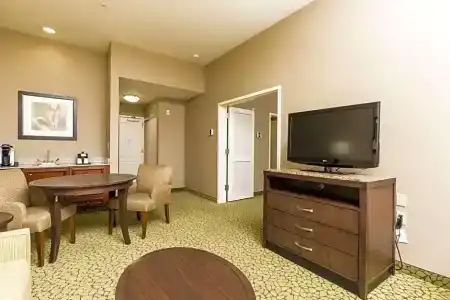 Hilton Garden Inn - 61