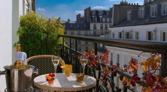 B Montmartre - 16