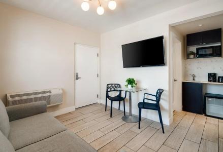 Waterside and Suites - 40