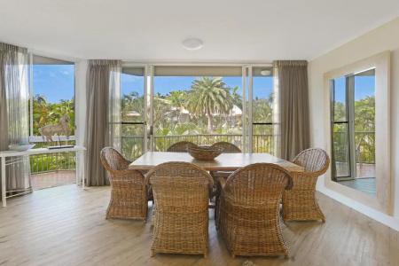 Noosa Tropicana - 155