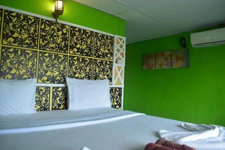 Phi Phi Cliff Beach Resort-Sha Plus - 39