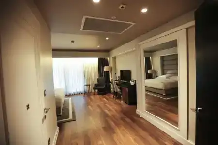 DoubleTree By Hilton Izmir Airport - 48