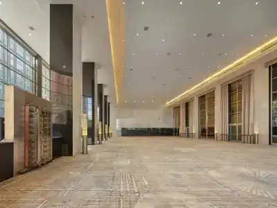 Loews - 39