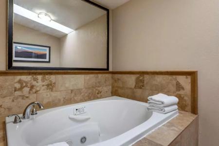 Best Western Plus Las Vegas West - 44