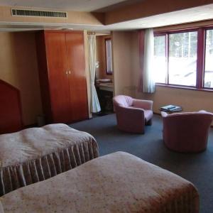 Hakuba Ougiya - 25