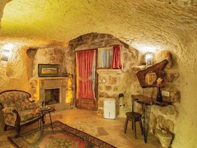 Atilla's Cave - 343