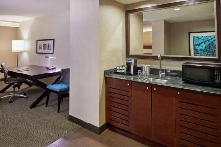 DoubleTree by Hilton Alana - Waikiki Beach - 35