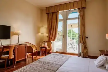 Savoy Palace - 111