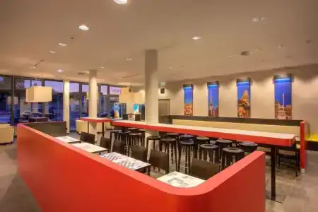 MEININGER Berlin Hauptbahnhof - 18