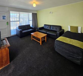 Scenicland Motels - 57