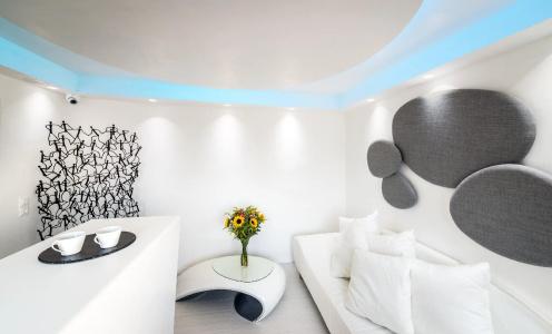 Elite Luxury Suites - 3