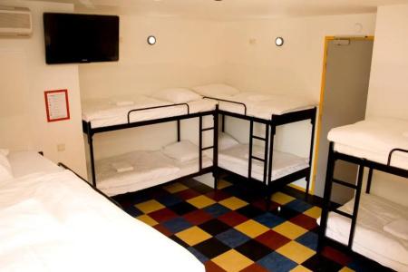 Bud Gett Hostels - 13