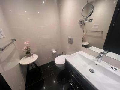 Hatton Garden - 68