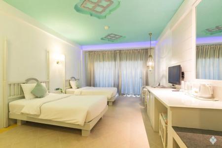 The Verandah - Sha Extra Plus - 30