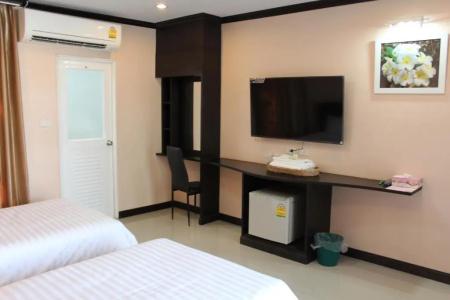 Triton Place - 28