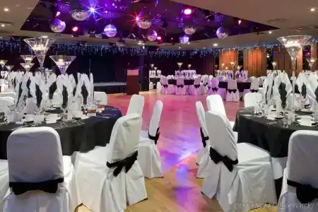Holiday Inn Aberdeen West, An Ihg - 10