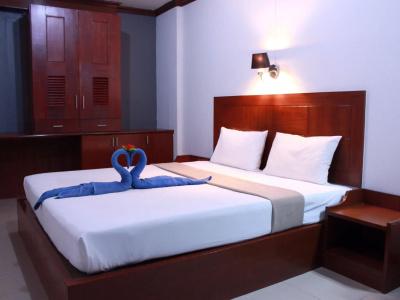 Little Mermaid Guesthouse & Restaurant - 2