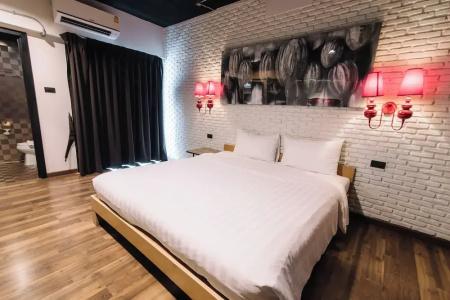 Diary Suite - 25