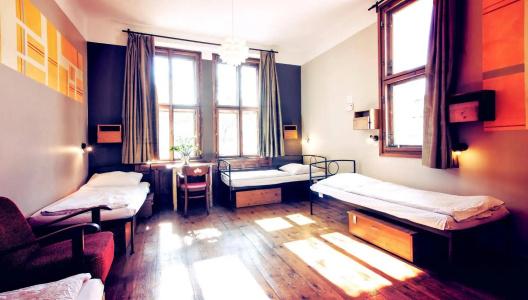 Sir Toby's Hostel - 36