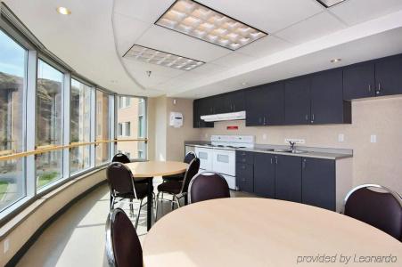 Residence & Conference Centre - - 2