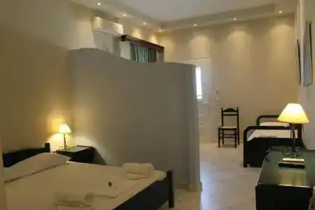 Sea View  & Studios - 40