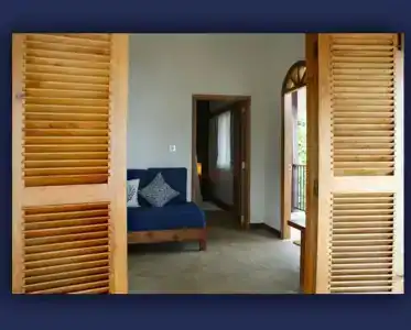L'Hirondelle Self Catering Guest House - 25