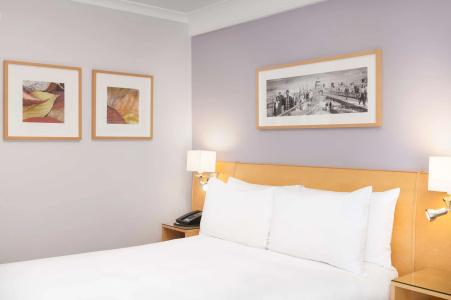 Hilton London Kensington - 4
