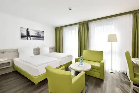 Novina Sleep Inn Herzogenaurach - 4