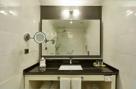 DoubleTree by Hilton Izmir - Alsancak - 26