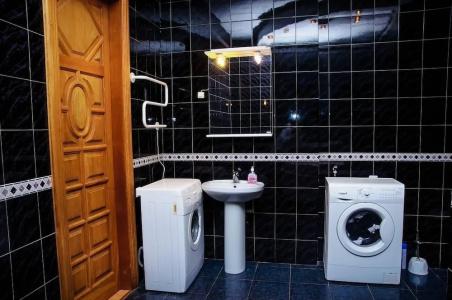 Golden Globus Hostel - 26
