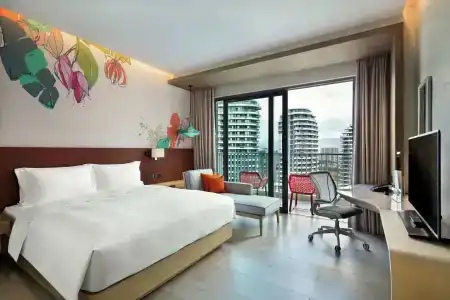Hilton Garden Inn Sanya - 6