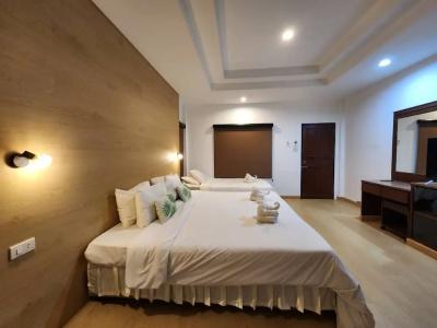 Lanta Manda Resort Sha Plus - 4