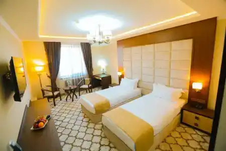 Royal Grand - 3