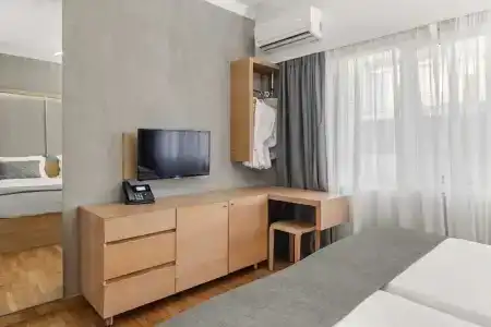 Athens Warehouse Boutique & Suites - 41