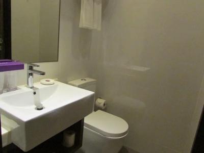 Aqueen Paya Lebar (Sg Clean, Staycation Approved) - 9