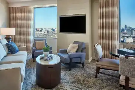 Renaissance Dallas - 83
