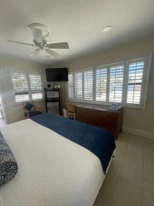 High Noon Beach Resort - 15