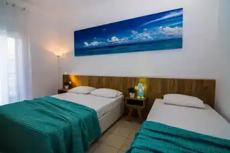 Philoxenia Earia - 18
