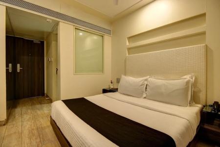 Mumbai House-Juhu - 42