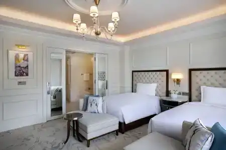 The Ritz-Carlton, Amman - 10