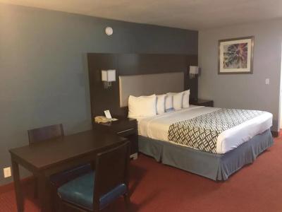 Days Inn by Wyndham Austin/University/Downtown - 24