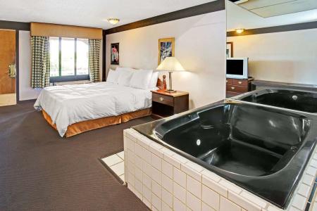 Knights Inn Indianapolis - 2
