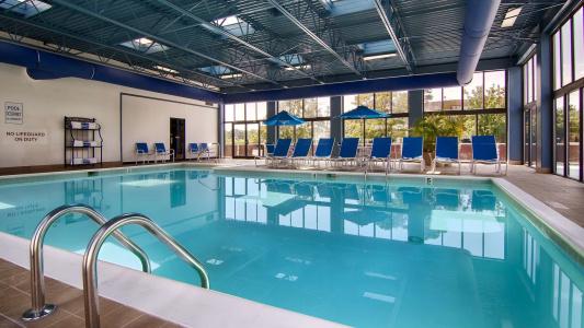 DoubleTree by Hilton Virginia Beach - 18